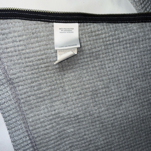 L.L. Bean waffle mock pullover sweater - Picture 3 of 8